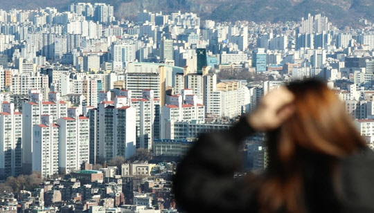 서울 남산에서 바라본 서울 시내 아파트 단지. <연합뉴스>